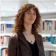 Etudiante à Sciences Po, je suis passionnée d'histoire mais aussi de français !